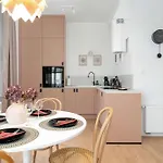 Stylowy W Poznaniu Balkon & Smarttv By Renters شقة بوزنان